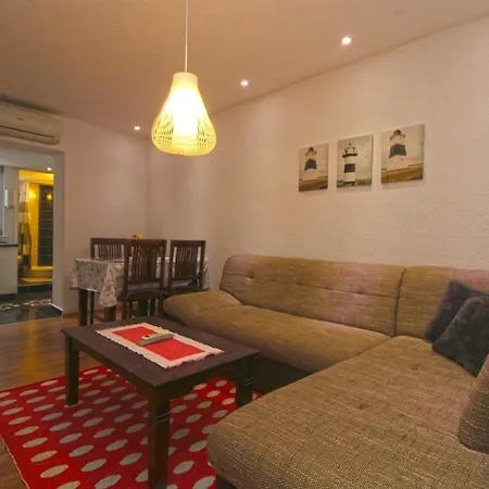 Fuer 3 Personen Ca 38 Qm In Pula, Istrien Istrische Riviera * Pula